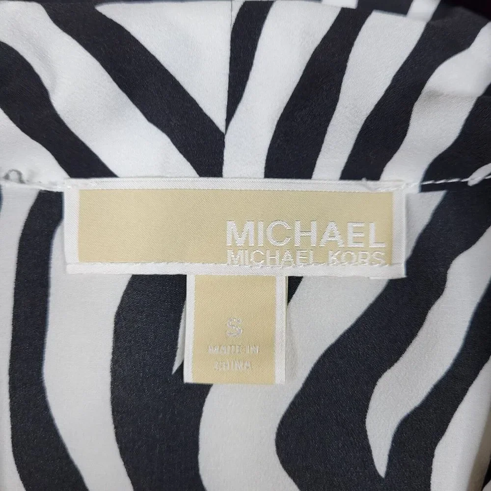 Michael Kors Shirt Womens Small Zebra Print V Neck Gold Hardware Short Sleeve‎